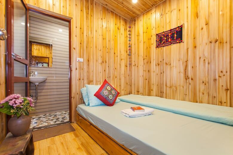 Hotel Little View Homestay