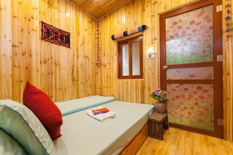 Hotel Little View Homestay