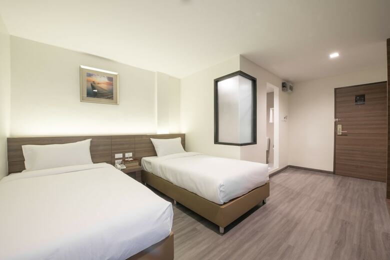 Sovereign Group Hotel @ Pratunam Bangkok