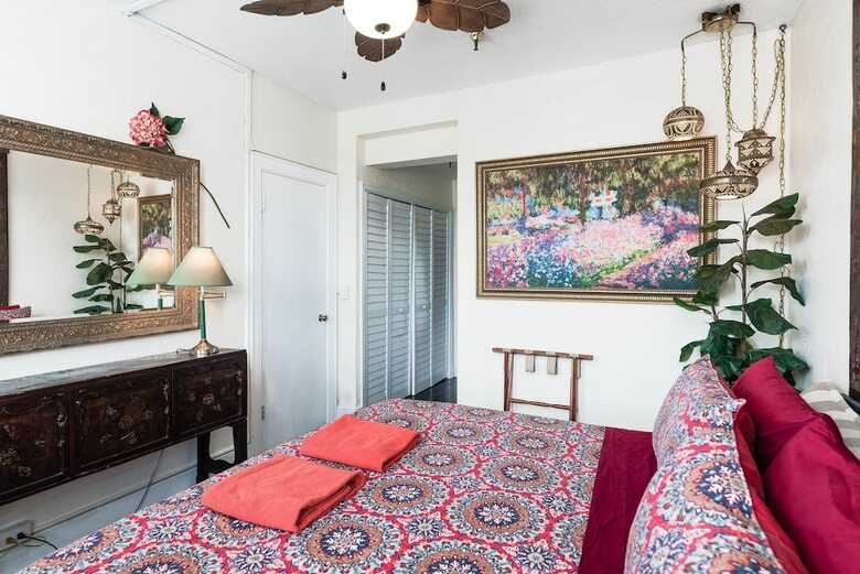 Tropicals Of Palm Beach