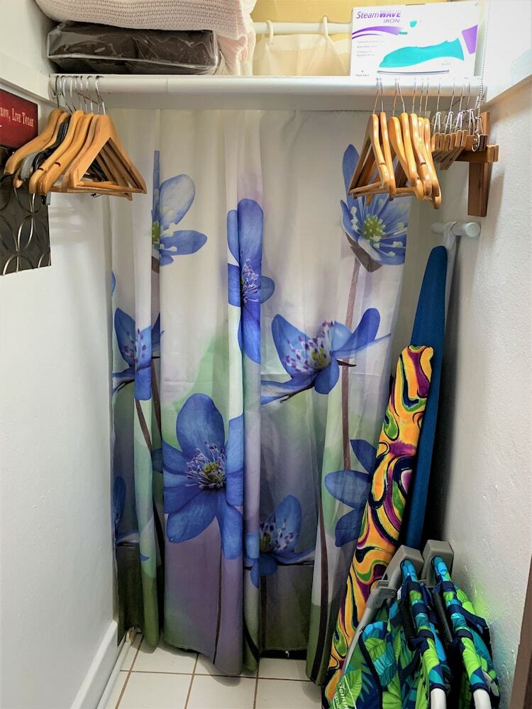 Tropicals Of Palm Beach