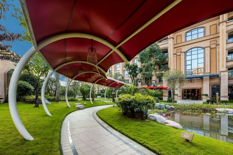 Felton Gloria Grand Hotel Bazhong