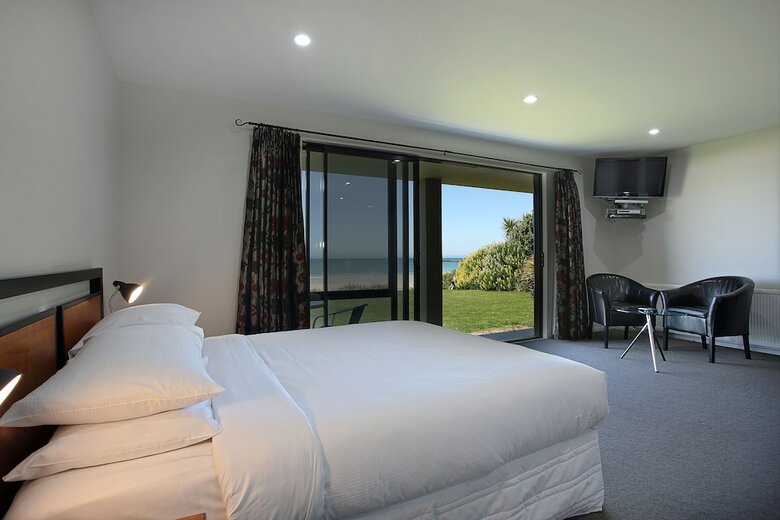 Hotel Curio Bay Salt House Motel