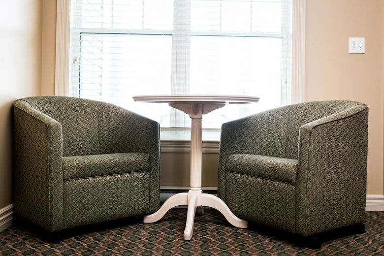 Hotel Royal Inn & Suites