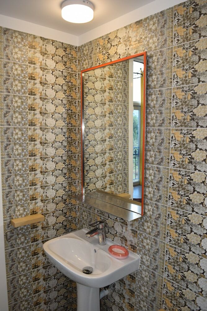 Hotel Damask Rose Lebanese Guest House