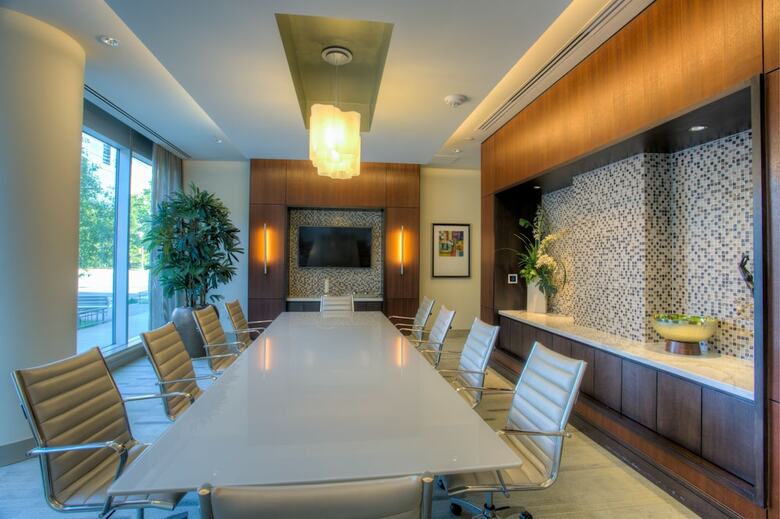 Maja Group Apartments At Nouvelle