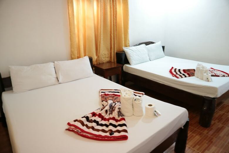 Hotel Sophia's Beach Guest House