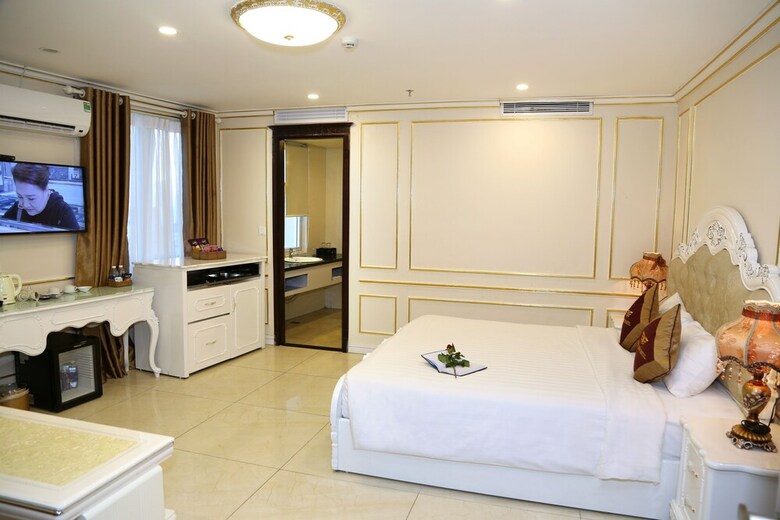 Tuyet Son Hotel