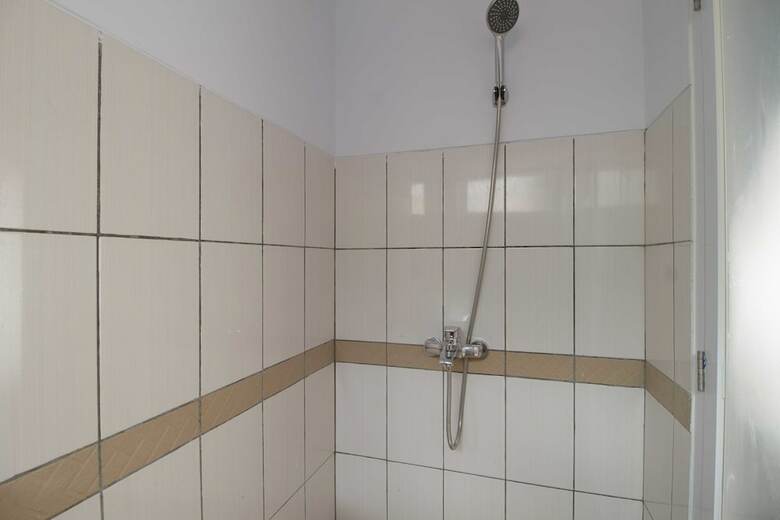 Hotel Reddoorz Near Siloam Karawaci 2