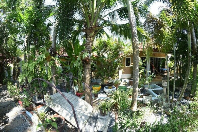 Villa Sanuk Bungalows