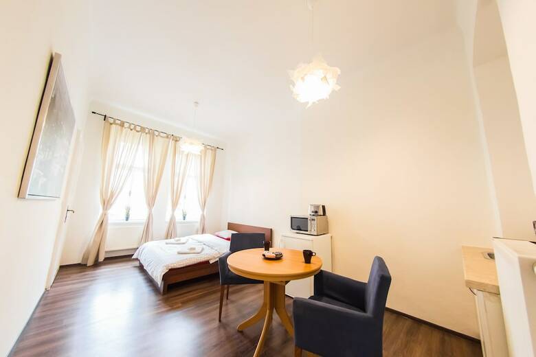 Freedom Rooms And Apartments