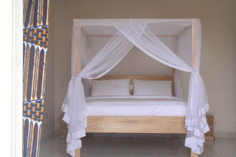 Hotel Bromelia Guesthouse