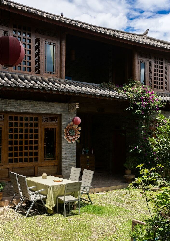 Posada Blossom Hill Inn Lijiang Springland