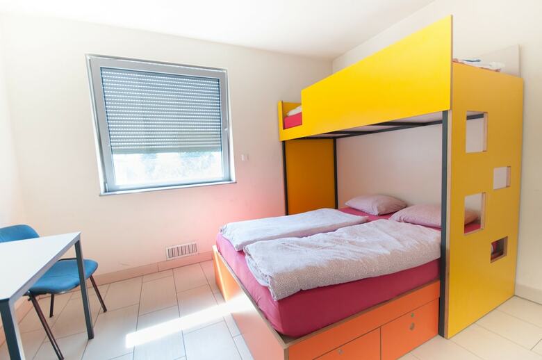 Hostal Simbol Rooms