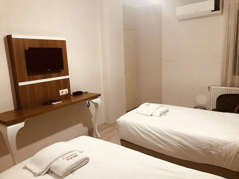 Hotel Akyuz Rooming House