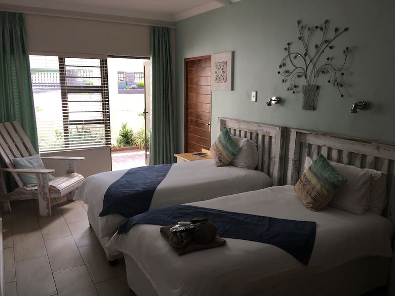 Hotel Isle La Breeze Guesthouse