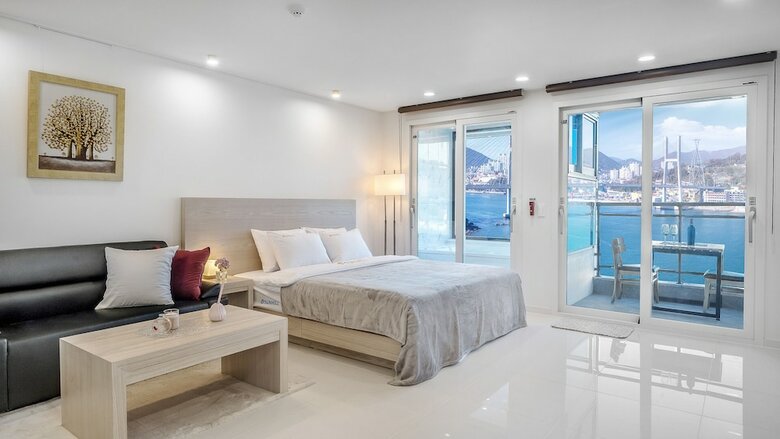 Hotel Yeosu Sunhill Spa Pension