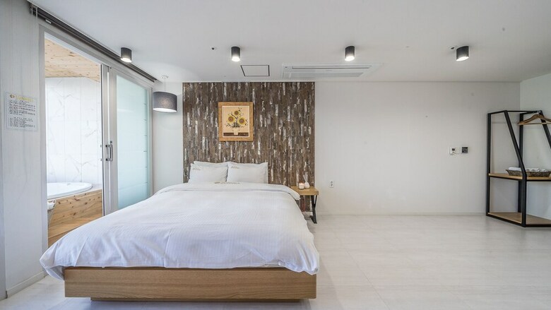 Hotel Yeosu Sunhill Spa Pension