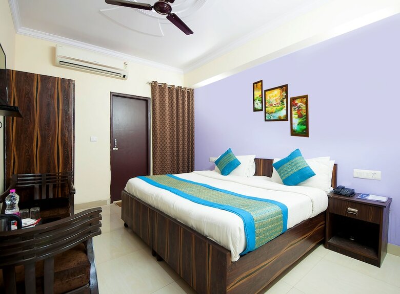 Airport Hotel Paradise Inn