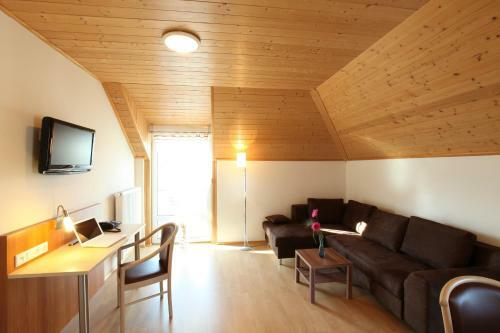 Hostal Landhotel Sch�ll