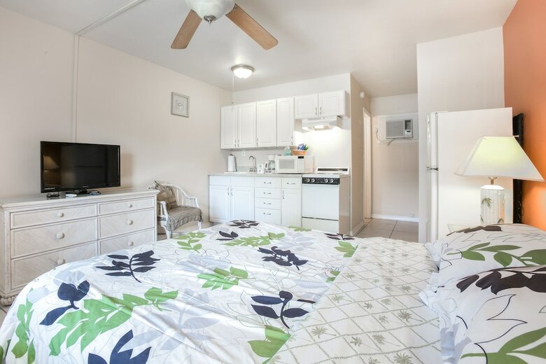 Apartamento Hideaway Waterfront Resort & Hotel
