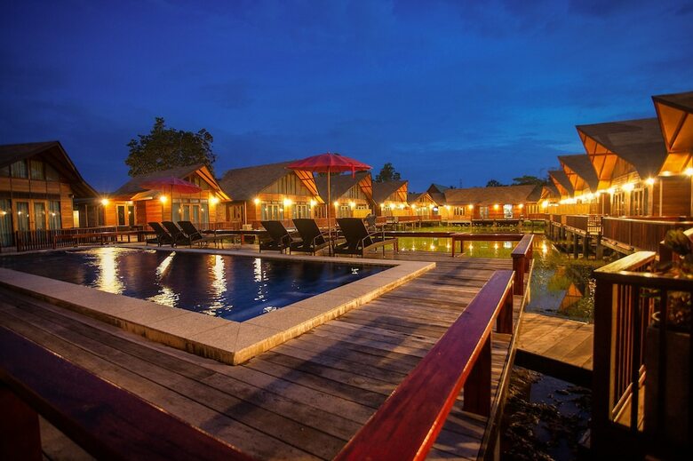 Hotel Rice Farm Villa Suratthani