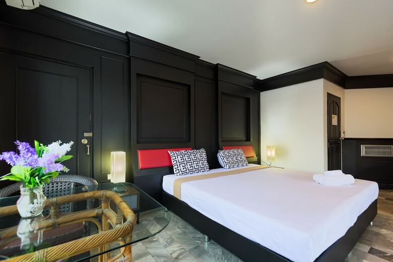 Hotel Soho Rooms Patong