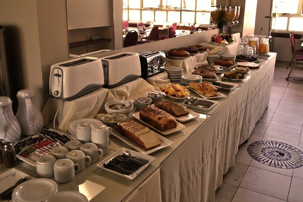 Hotel Up Am�rica Plaza