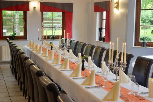 Hostal Hotelgasthof Lengefelder Warte