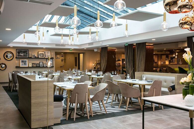 Niepce Paris Hotel, Curio Collection By Hilton