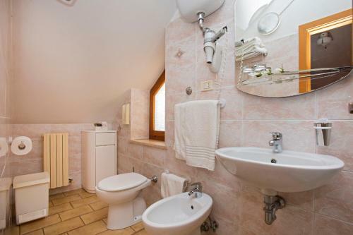 Hotel Lo Squalo