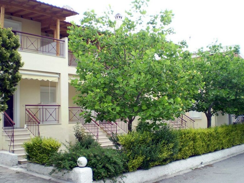 Apartamentos Siviri Rental Houses