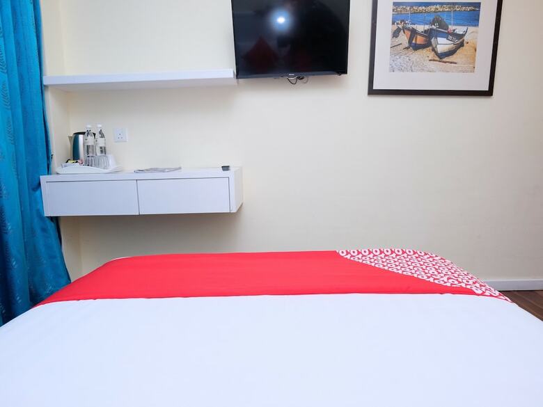 Oyo 762 Ty Hotel