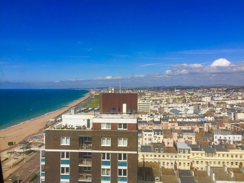 Apartamentos Isabella Penthouse 15th Floor, Seafront
