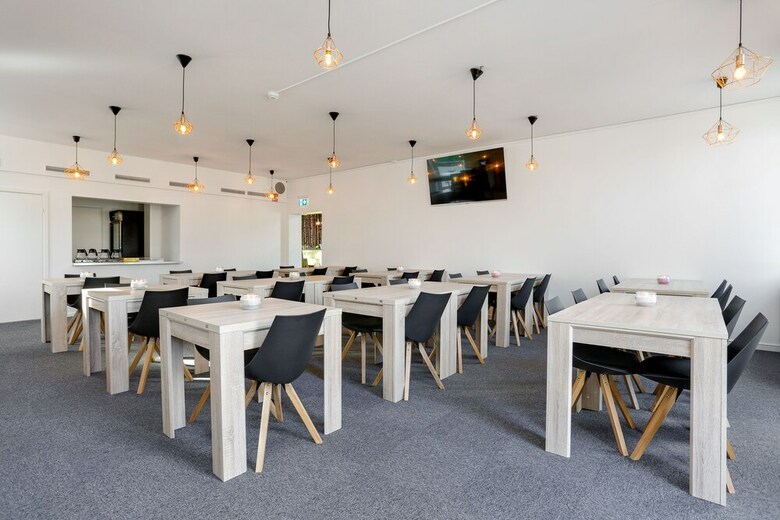 Almn�s Park Hotel