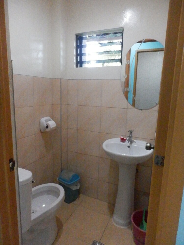 Hotel Sunshine Bantayan Garden Resort