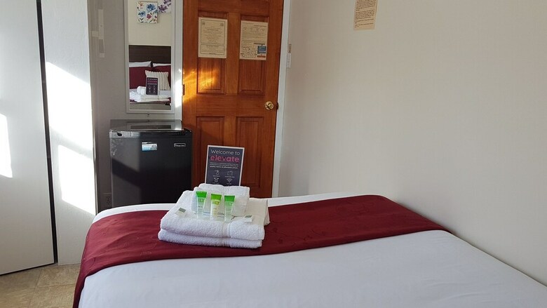 Hotel Preferred Rooms By Crestview Guest House