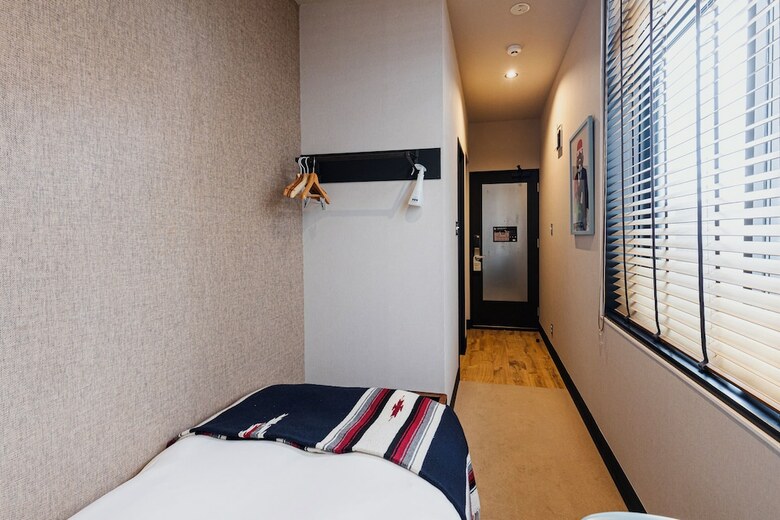 H Hotel