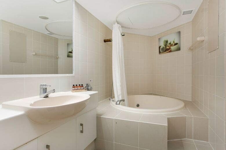 Apartamentos Cairns Oceanview At 181 The Esplanade 34