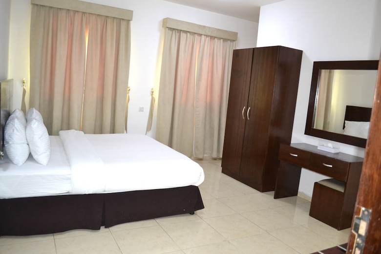 Aparthotel Star Emirates Furnished Apartments 2