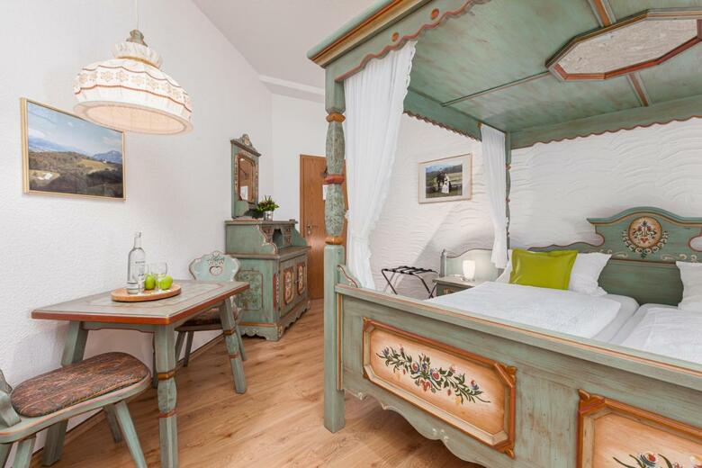 Hotel Landgasthof H�lzer