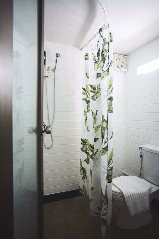 Josh Hotel