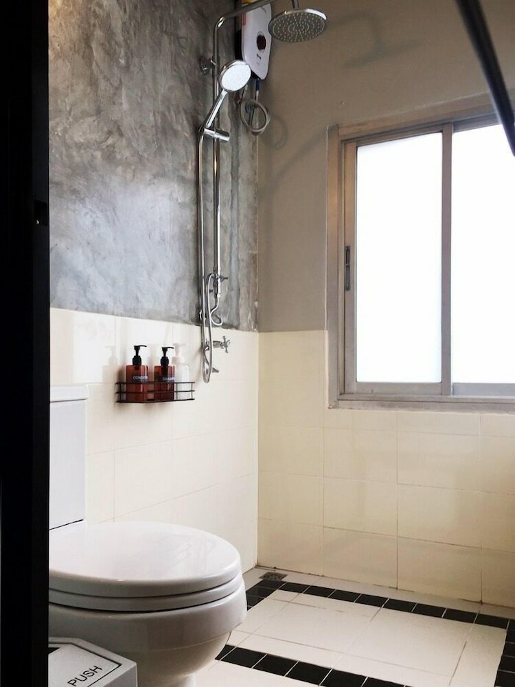 Hostal House Of Phayathai - Hostel
