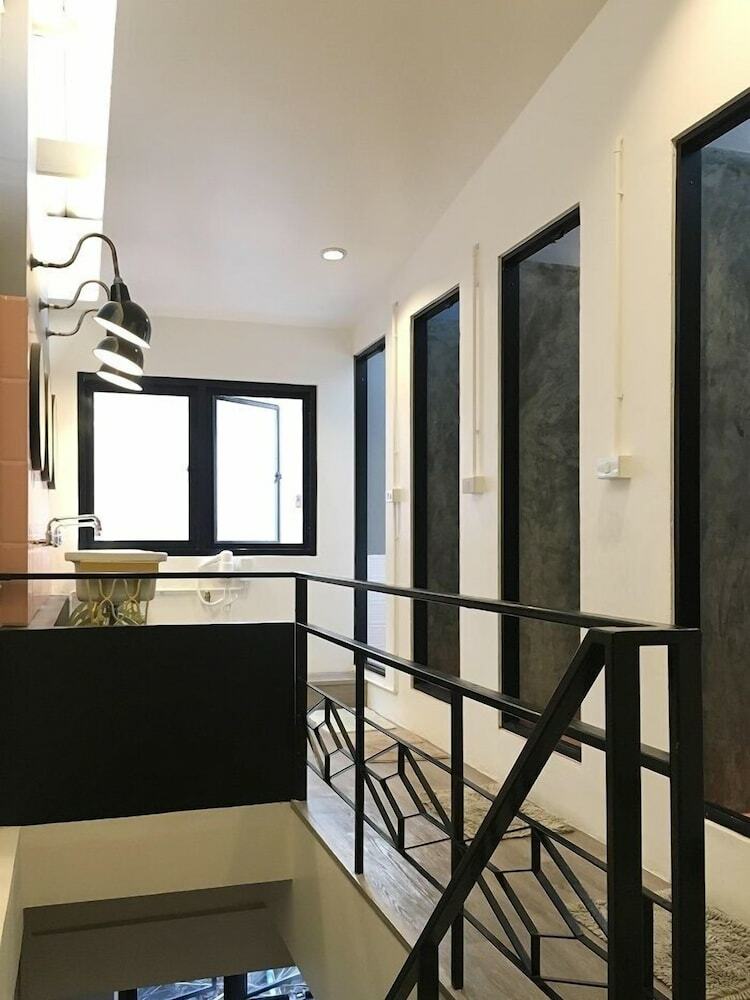 Hostal House Of Phayathai - Hostel