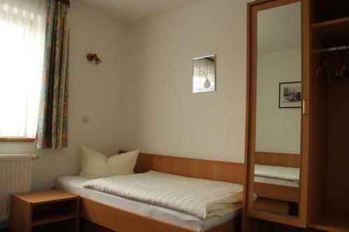 Hostal Pension Garni Zum Felsenkeller