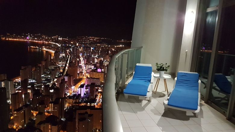 Apartamentos Benidorm Sky (torre Lugano)
