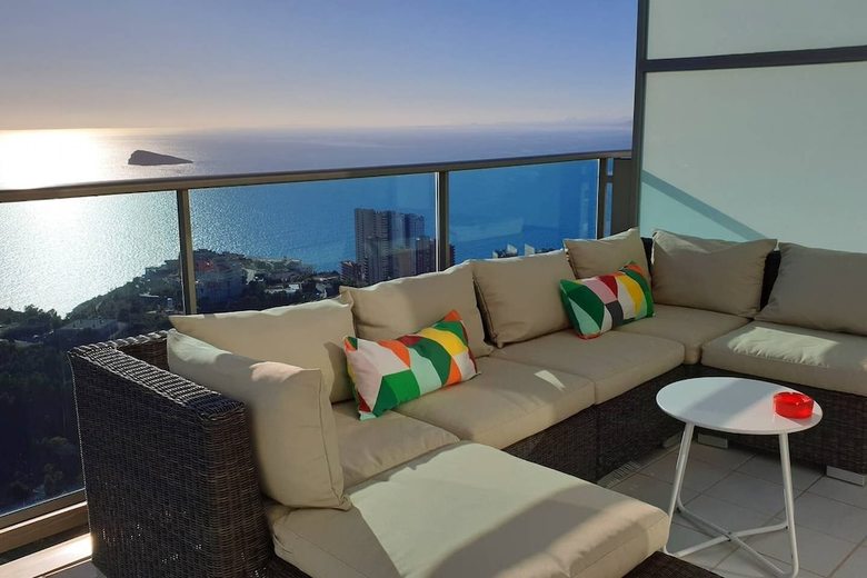 Apartamentos Benidorm Sky (torre Lugano)