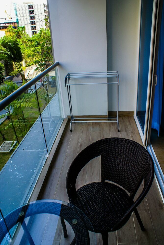 Centara Avenue Residence By Towers