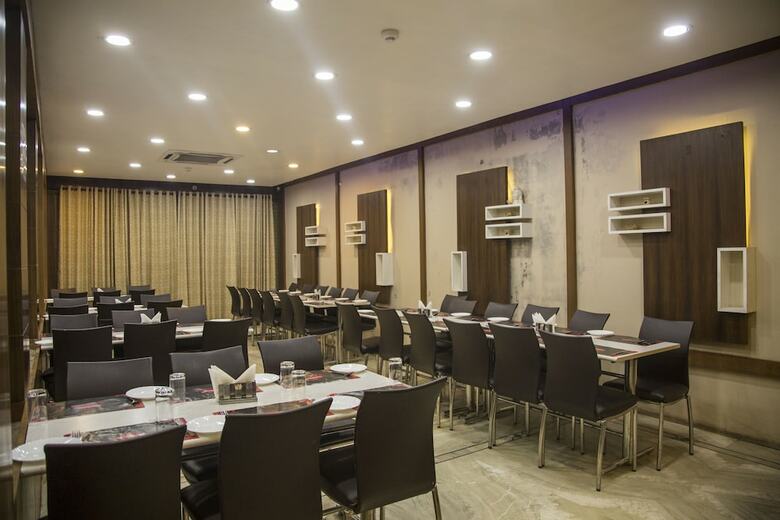 Hotel Oyo 2754 Near City Centre