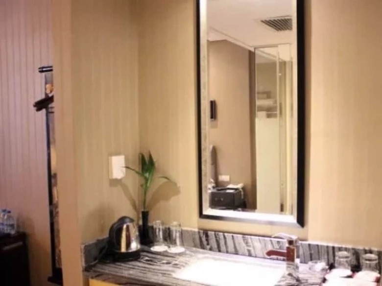 Yiwu Bai Heng Hotel